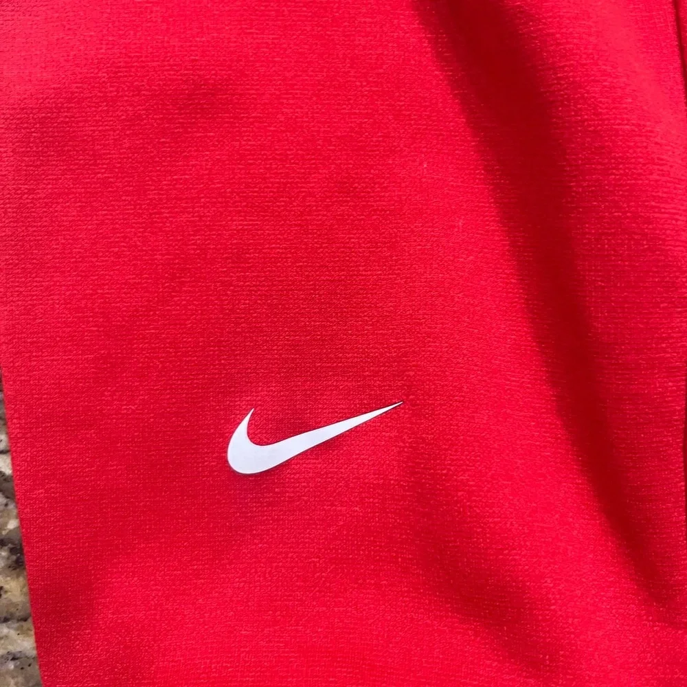Nike Therma-FIT Red Fleece Joggers Sweatpants Boy XL Boys Girls